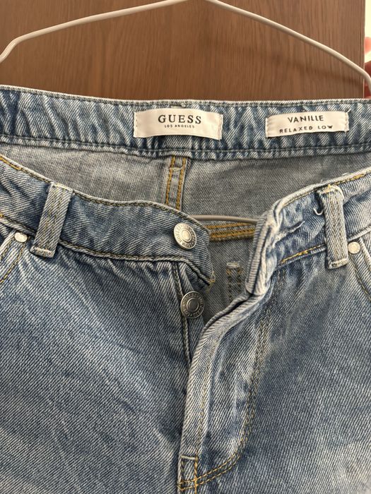 Дънки Guess с перли