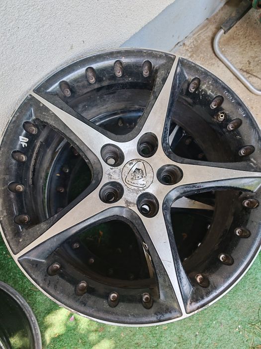 Vand jante  Opel Insignia 5*120 R17
Jantele sunt in stare foarte