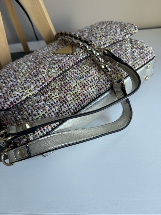 Нова чанта guess