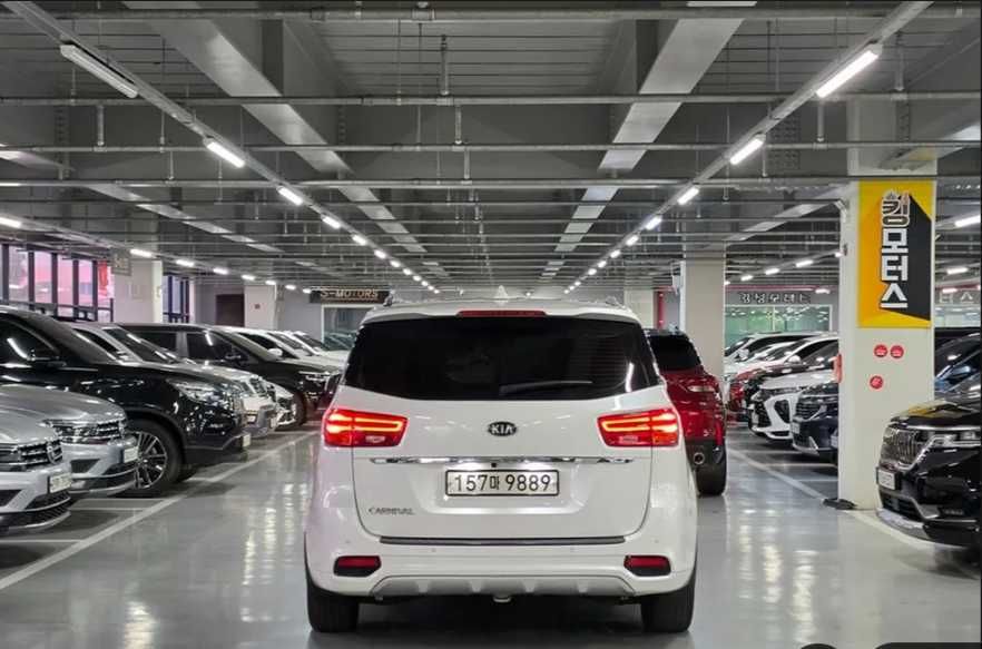 Kia Carnival 2.2crdi 9-locuri Luxury
