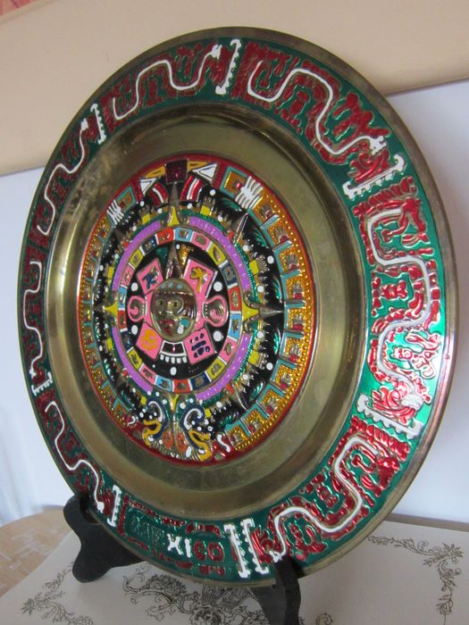 cadou rar Plate Calendar Aztec Maya bronz pictat email Mexic 1980