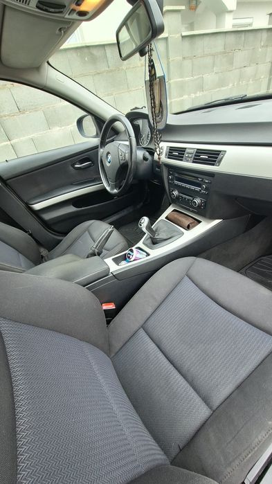 Vând BMW, 318 D, 2009 Decembrie,capacitate cilindrica1995,facelift.