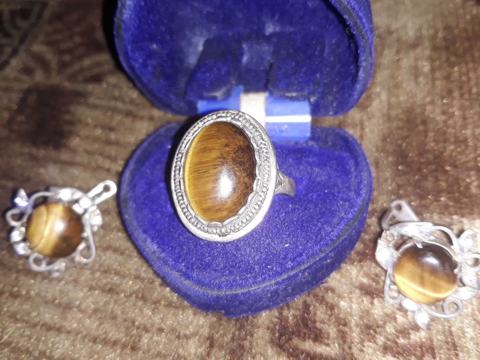 Серебряные кольцо и серьги 925