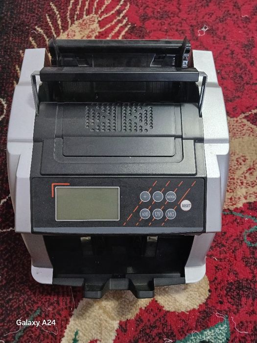 Pul sanaydigan aparad sotiladi yangi 2 3 Marta ishlatilgan