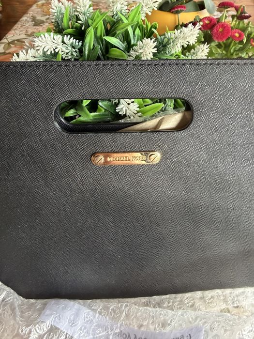 Чанта Michael Kors