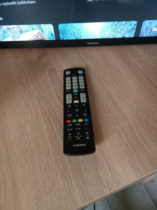 Vând Smart Samsung
