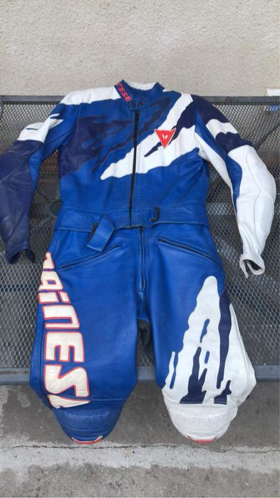vand 2 costume DAINESE marime 48 si 44
