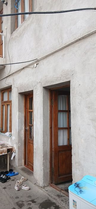 Yunsobotda  uy sotiladi 1.5 sotix