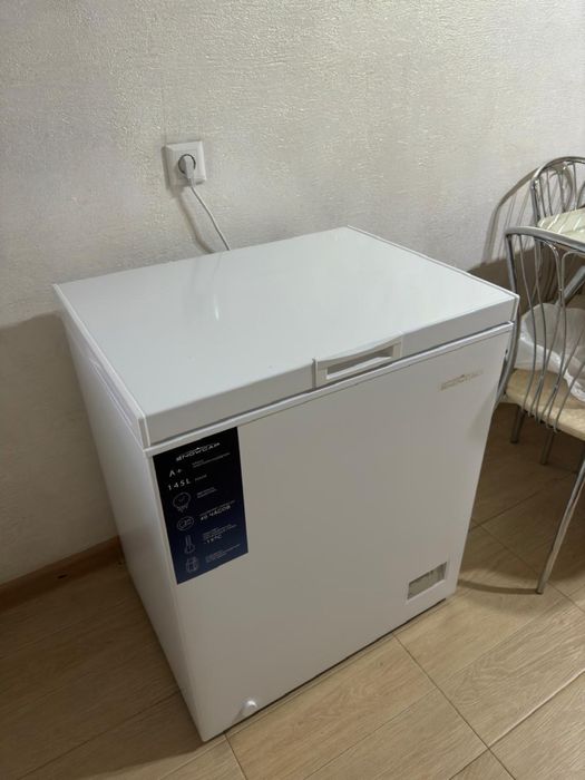 Продам морозильник