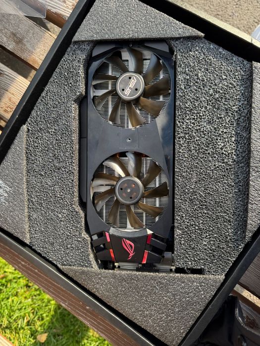 Placa video Asus Matrix HD7970