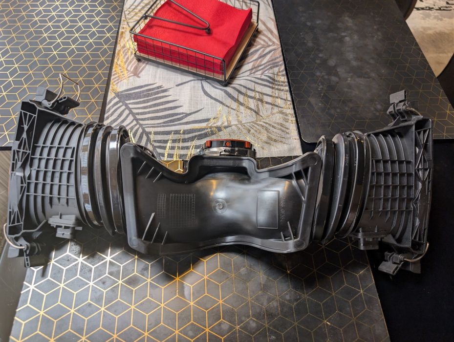 Tubulatura admisie cu debitmetru Mercedes-Benz