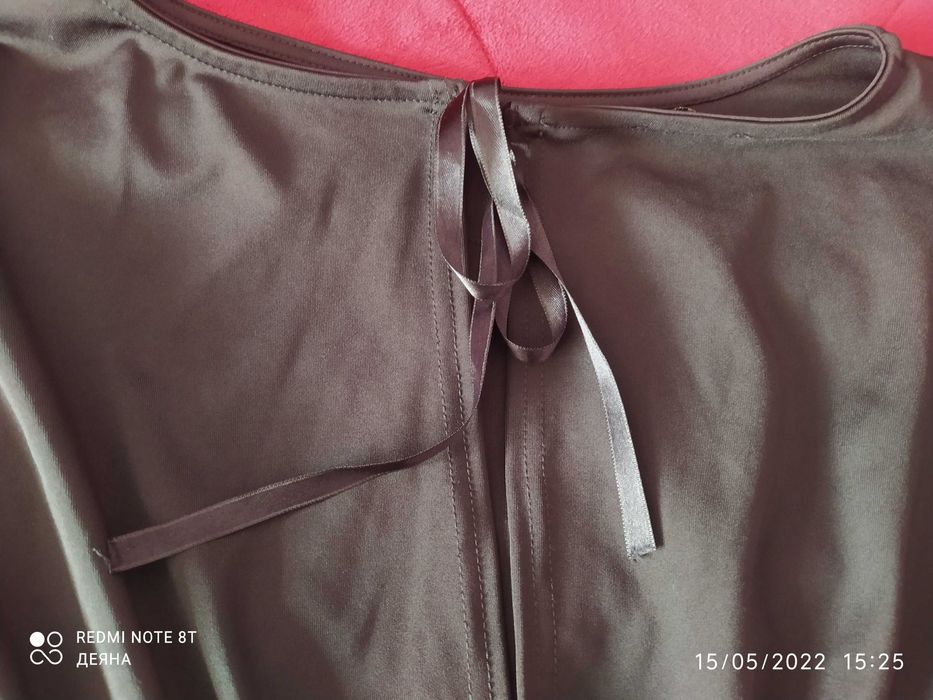 Рокля в черно и златисто на Lilia fashion Plovdiv, размер S