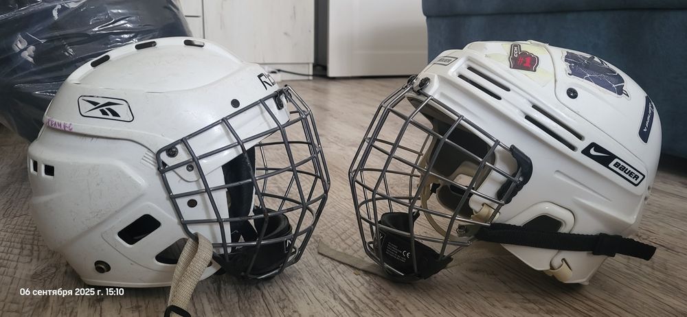 Шлем хоккейный детский