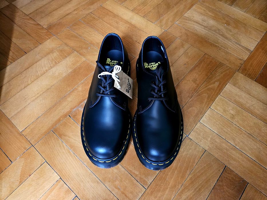 Нови обувки Dr. Martens 1461 Bex