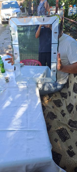 Oglindă perete decorativă / baie