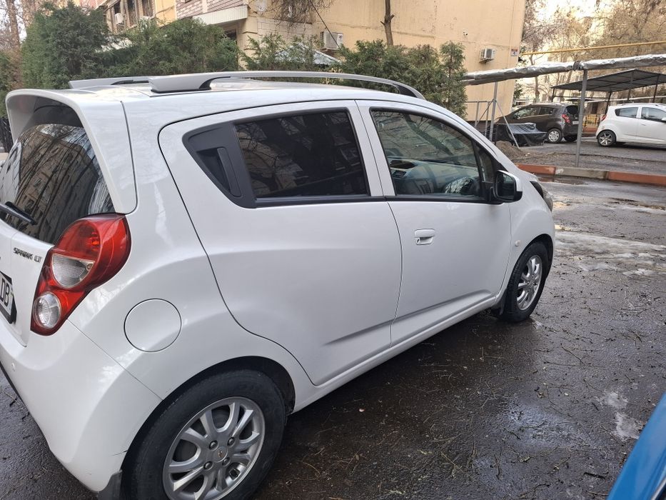 Продаётся SPARK автомат коробка пробег 60800