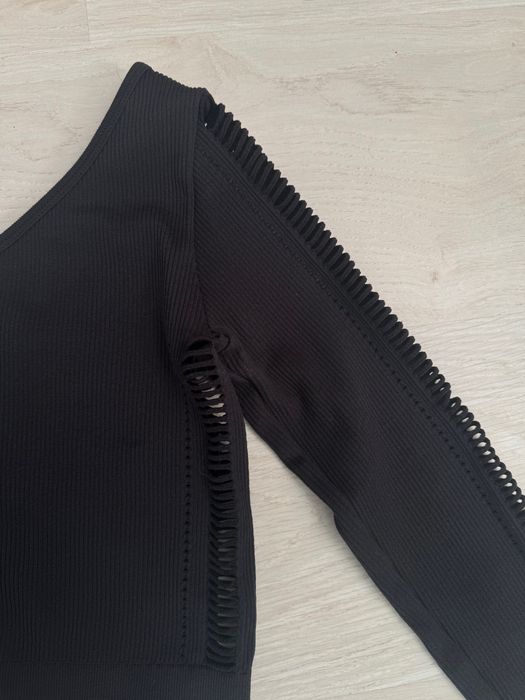 Топ с един ръкав ZARA