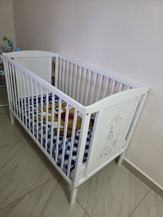 Pătuț bebeluși în stare foarte bună