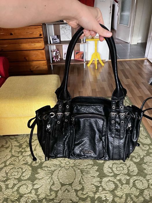 Черна кожена чанта