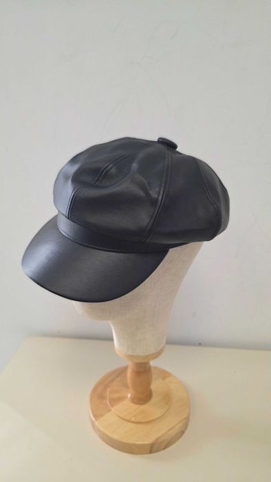 Șapcă retro tip baker boy / newsboy, piele PU neagră, unisex, mărime unică