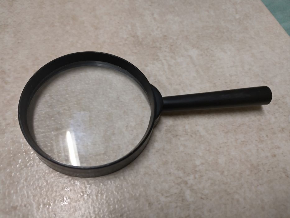 Универсална увеличителна  лупа от Германия