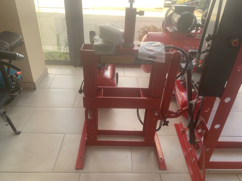 Преса 10 т. Хидравлична нова