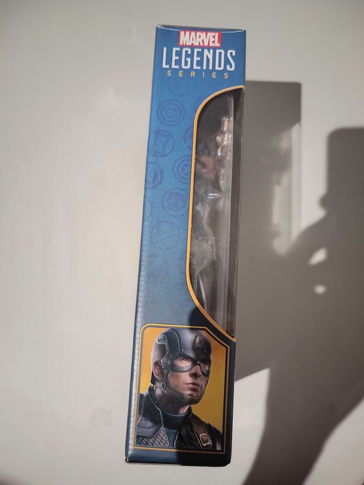 Играчка  капитан Америка