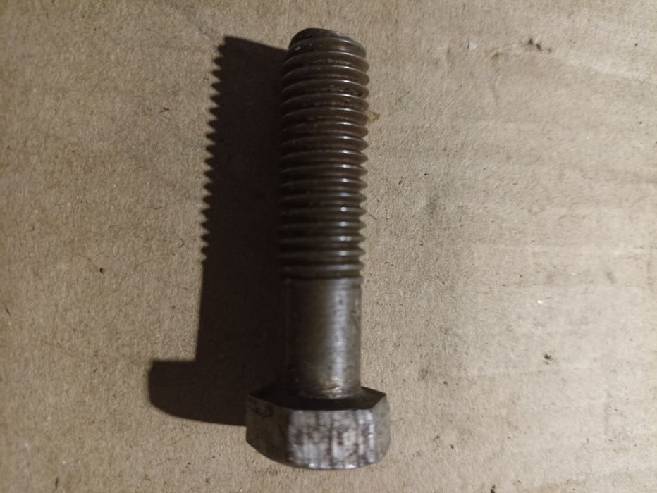 Болты М 10 метизы