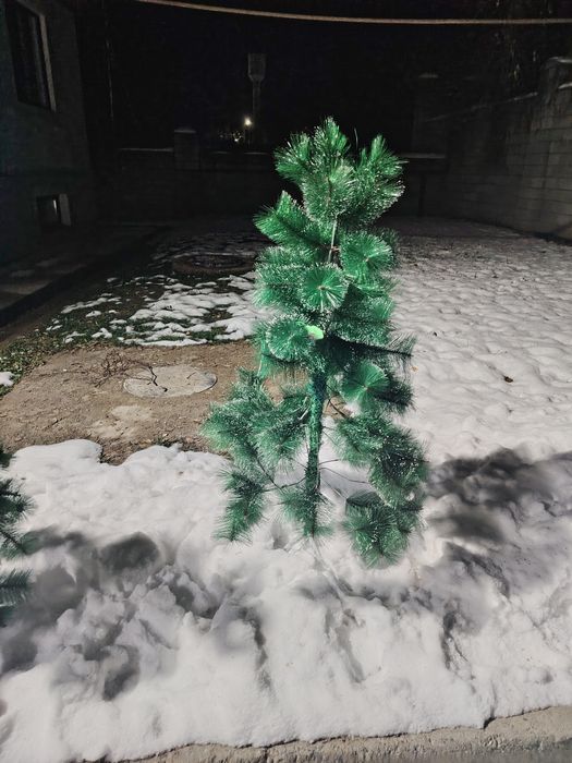 Ёлки искусственные