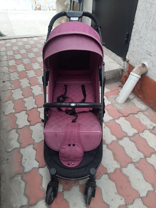 Продам коляску трансформер -чемодан  в хорошем состояний