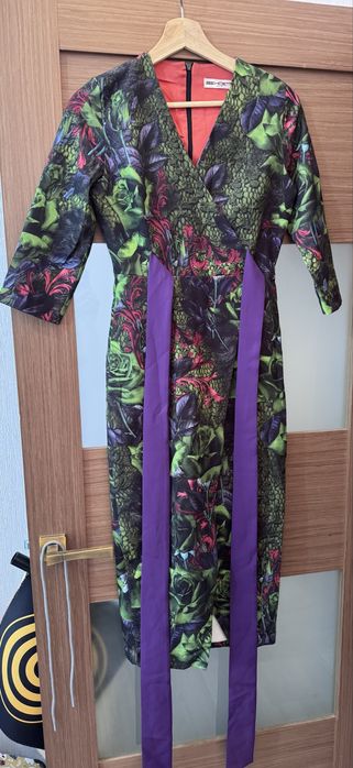 Платья вечерние б/у