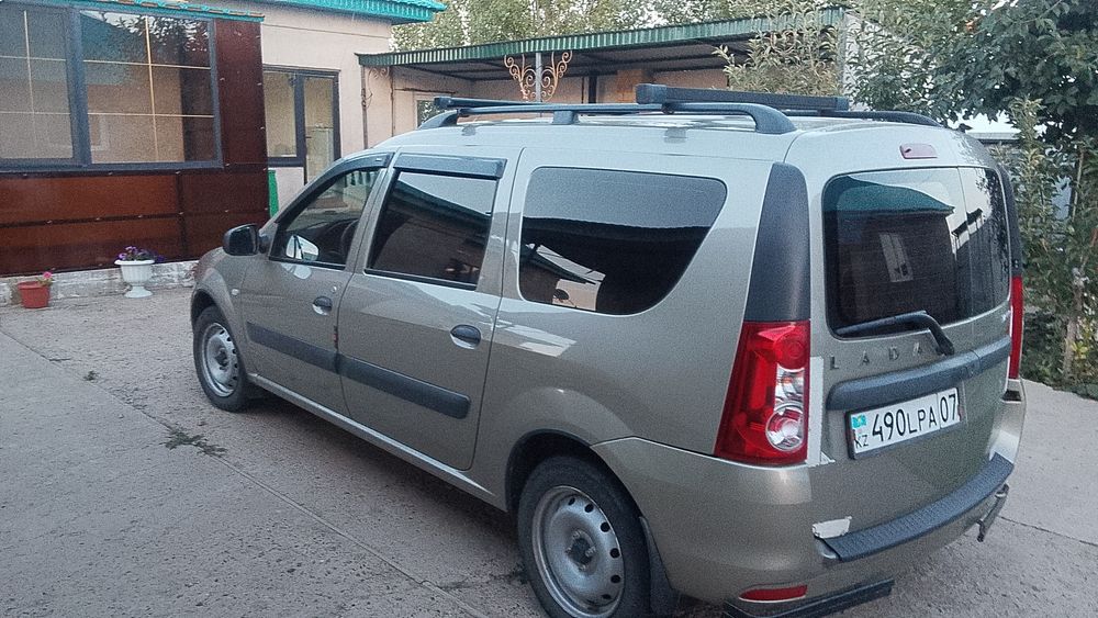 Продам Lada Largus 2021