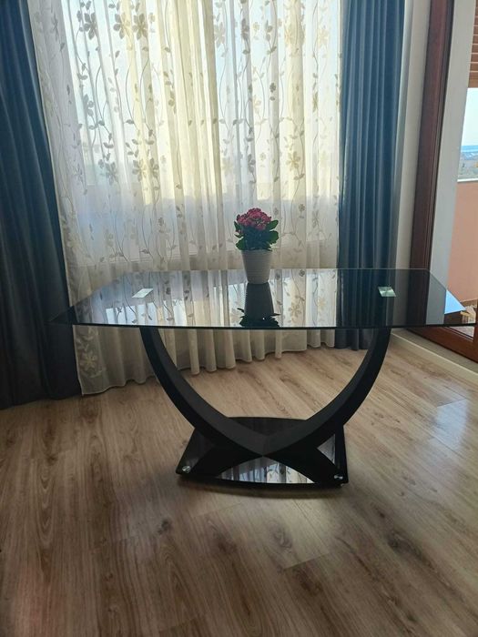 Masa bucatarie neagra din sticla, 6 persoane
