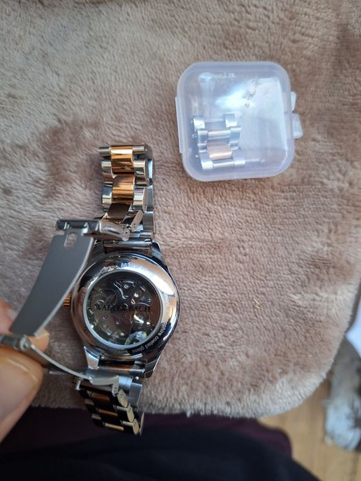 Продавам дамски автоматичен часовник Walter Bach + Подарък обеци