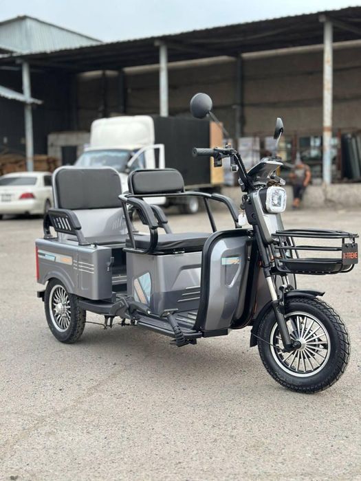 Трицикл X-Treme с кузовом