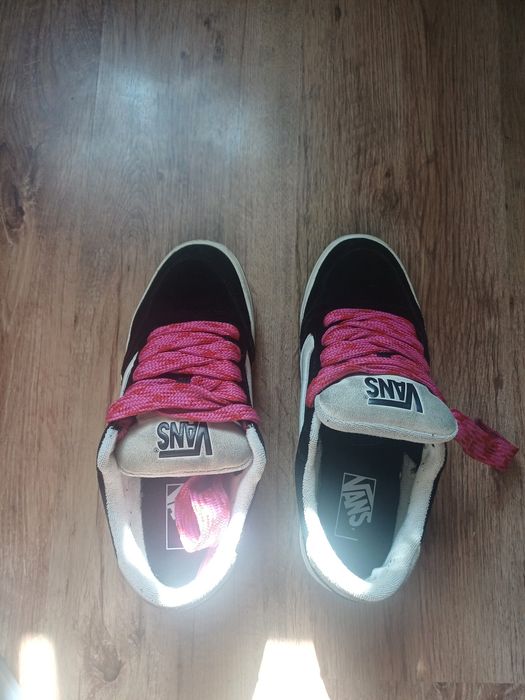 Vans knu skool cu sireturi roz