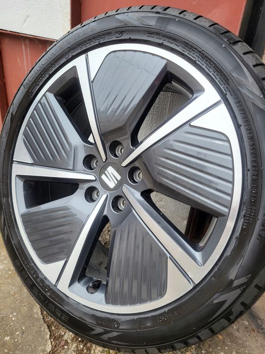Оригинални джанти 18ки SEAT Leon FR 2021 7,5J ET46 с летни гуми 225 45