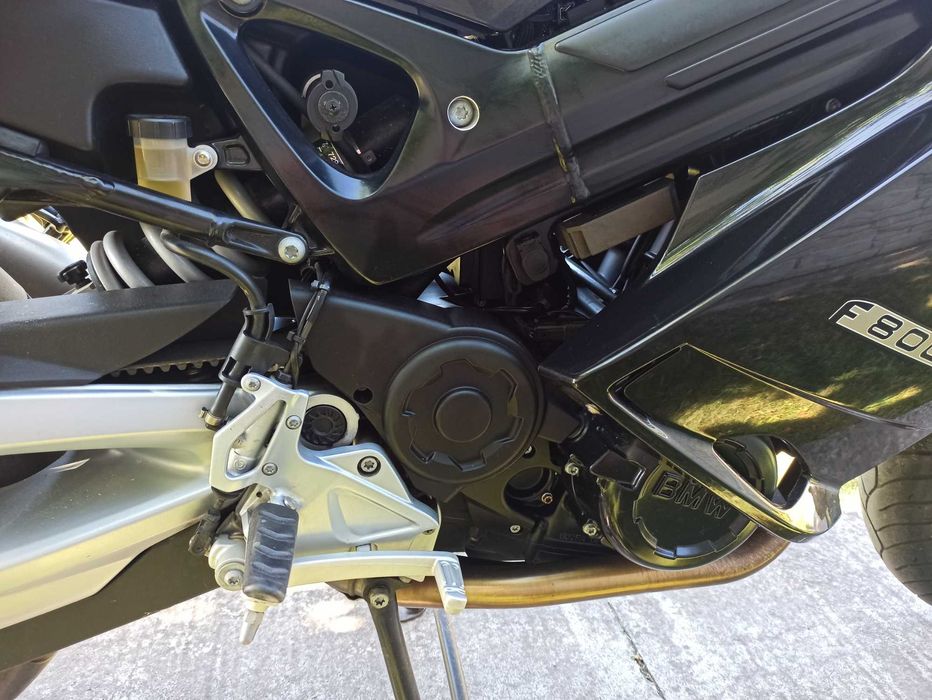 BMW F 800 ST din 2011 cu 13600km