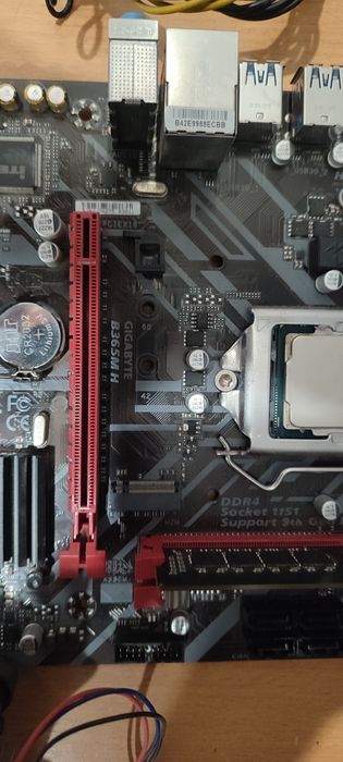 Продам материнскую плату