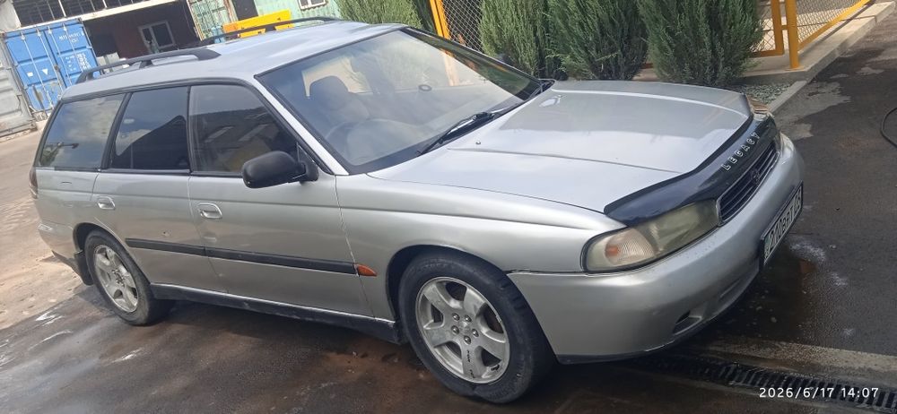 Машина subaru legacy