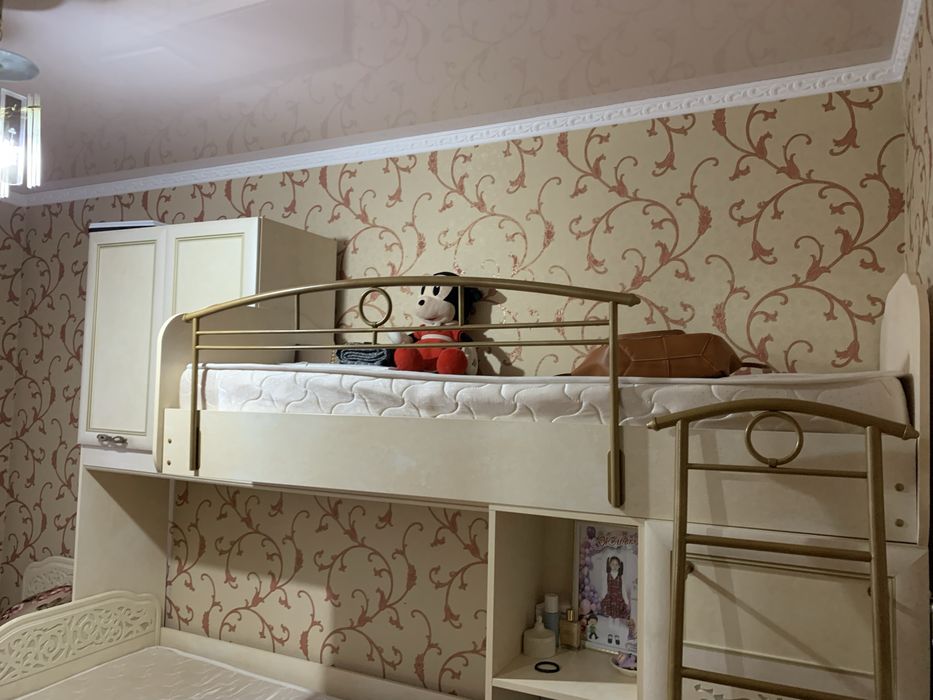 Кровать двухярусный