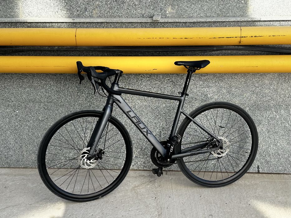 Продам шоссейник Laux