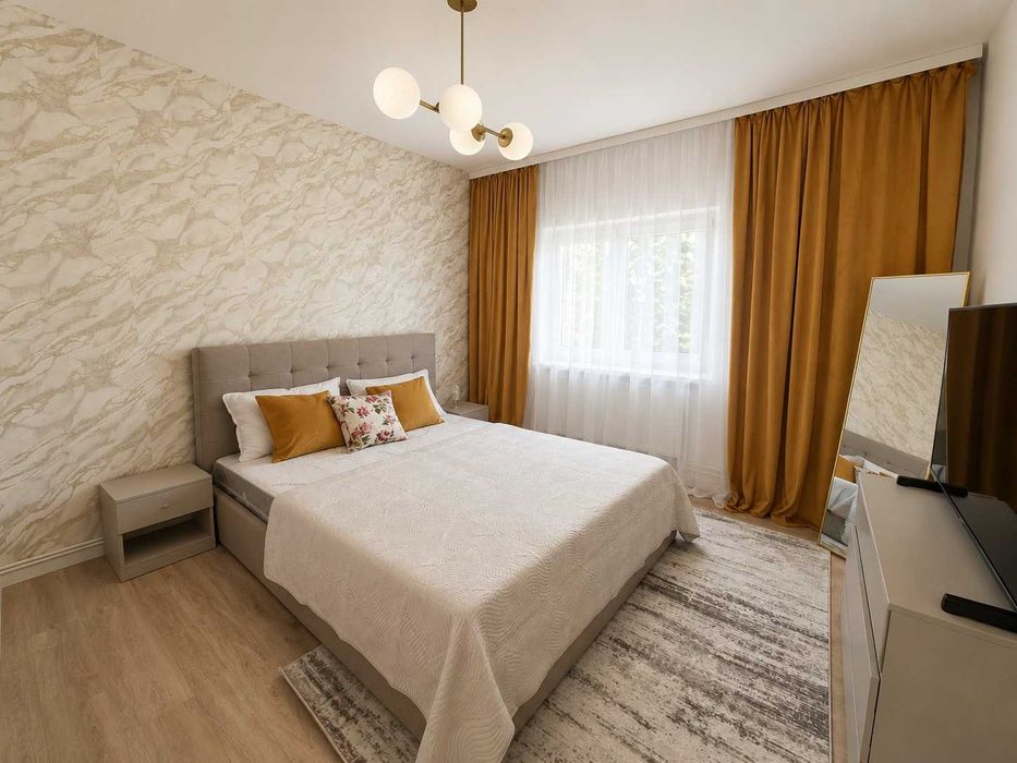 Strand etaj 1 Apartament 2 camere decomandate de vanzare balcon