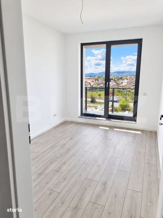 Apartament 3 camere, 2 bai, 77.90 mp