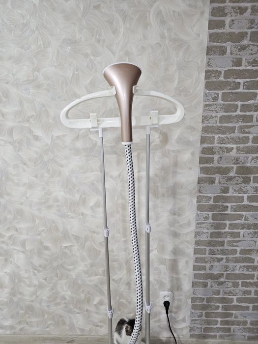 Отпариватель ADM-011 белый