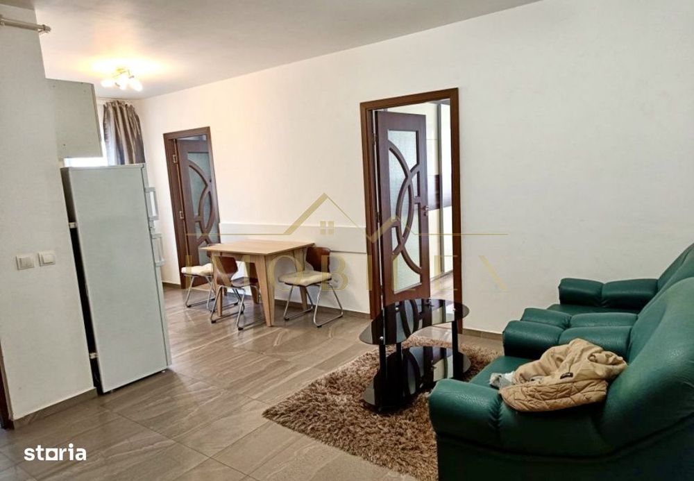 Apartament 3 camere, de inchiriat, zona Sub Cetate
