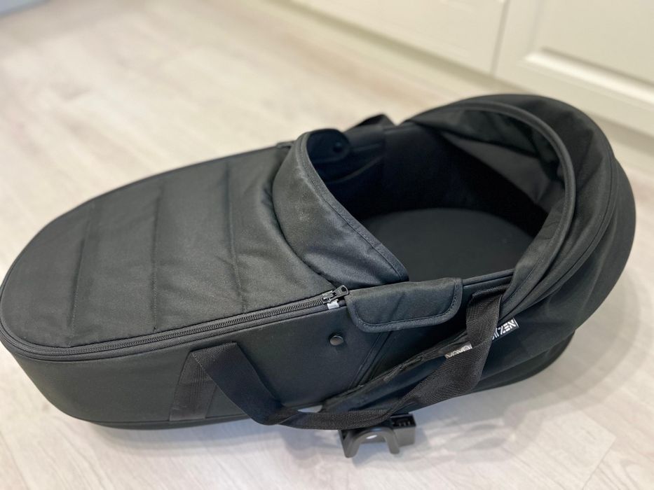 Люлька Babyzen YOYO 2 + Дождевик