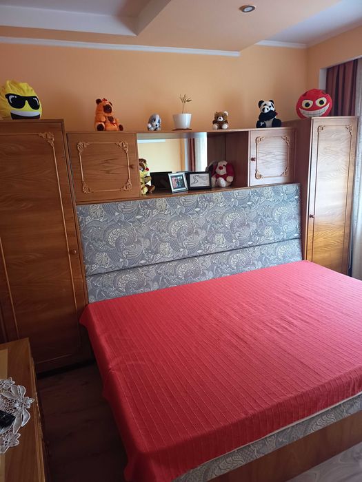 Donez mobila tineret