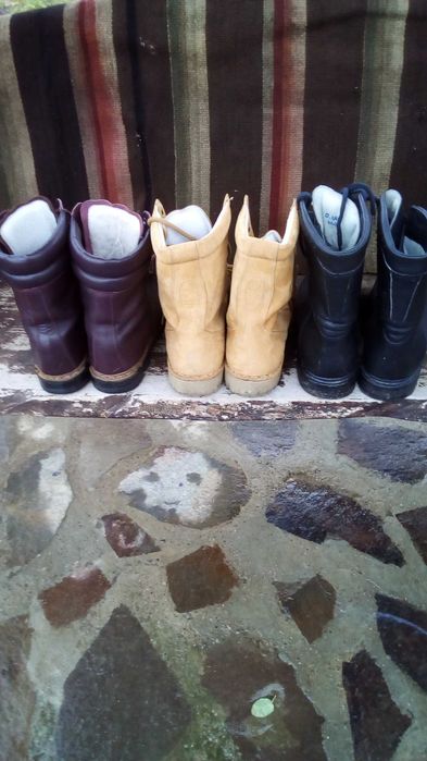 Tinute,  bocanci și accesorii militare