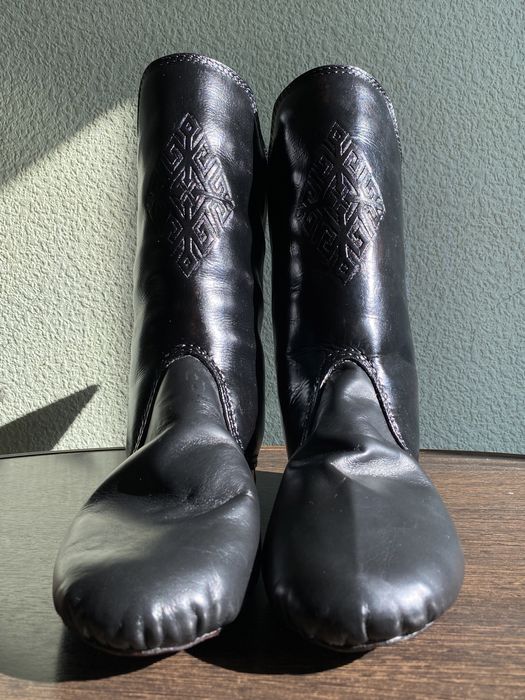 Мәсі. Маси. Масі. Ичиги. Сапоги.